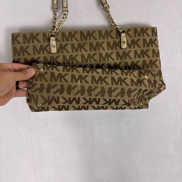 Michael Kors Brown Monogram Large Shoulder Purse with Gold Straps - Picture 8 of 13